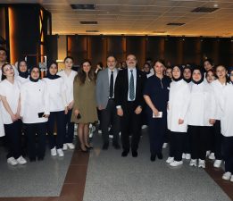 GELECEĞİN HEMŞİRELERİ ÜNİFORMA GİYDİ