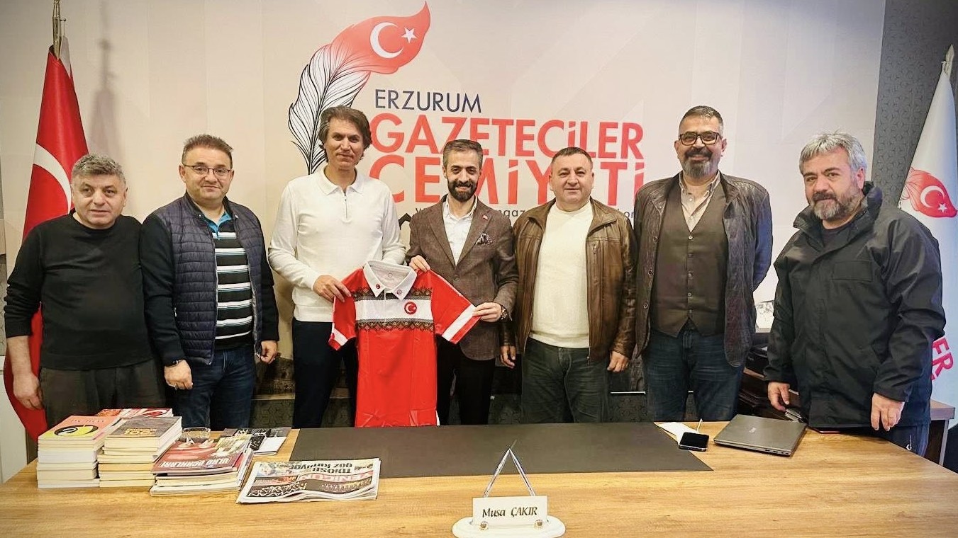 BİR YILDA 800 MÜSABAKA