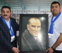 PALANDÖKEN KARTALLARINA EN ANLAMLI ARMAĞAN!