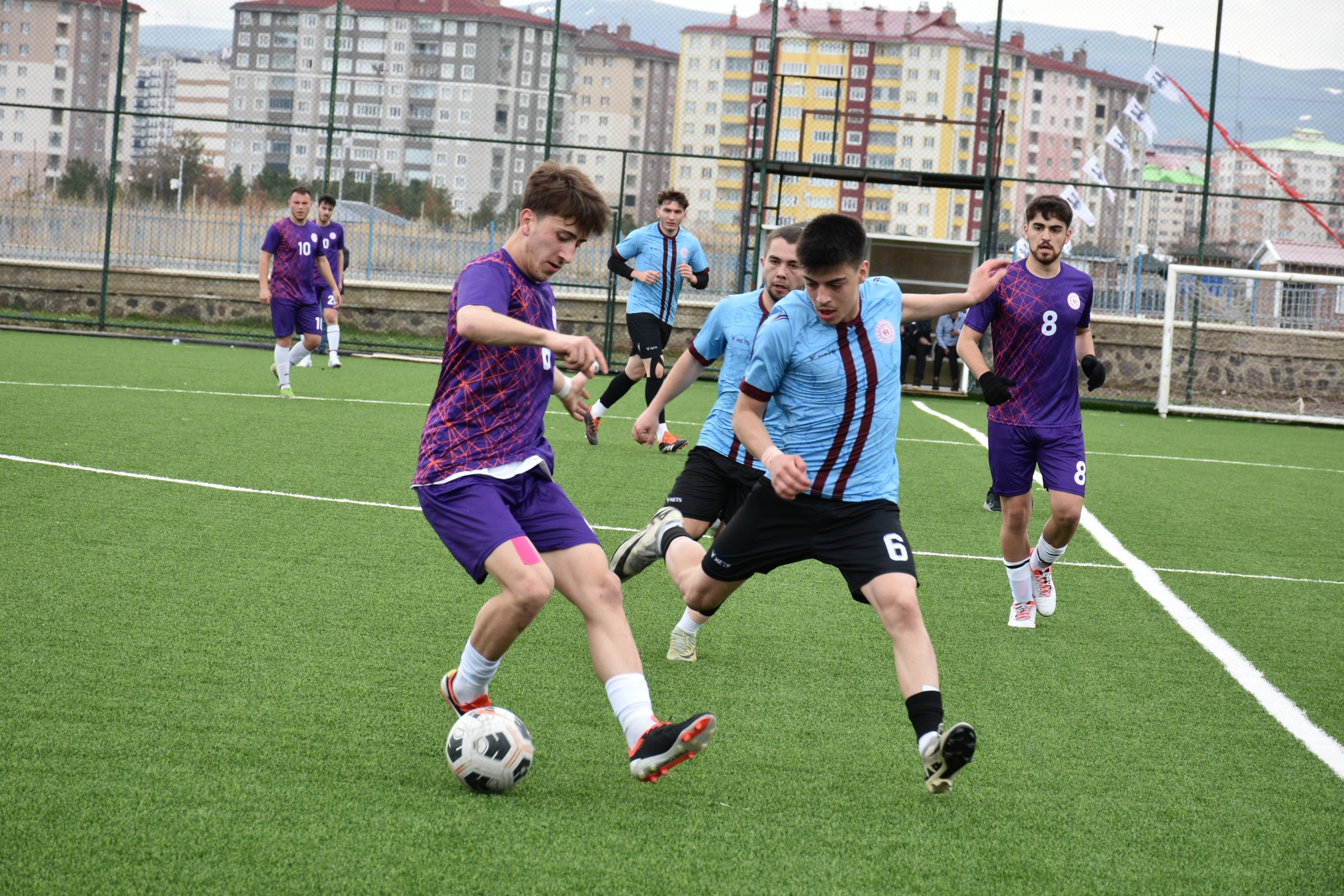 KYGM’Lİ GENÇLER YURTLİG’DE SAHAYA ÇIKTI!