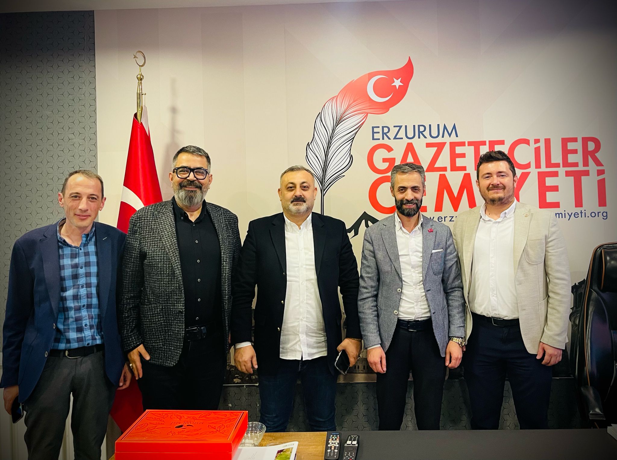 LİLA KAĞIT’TAN EGC ÇIKARMASI!