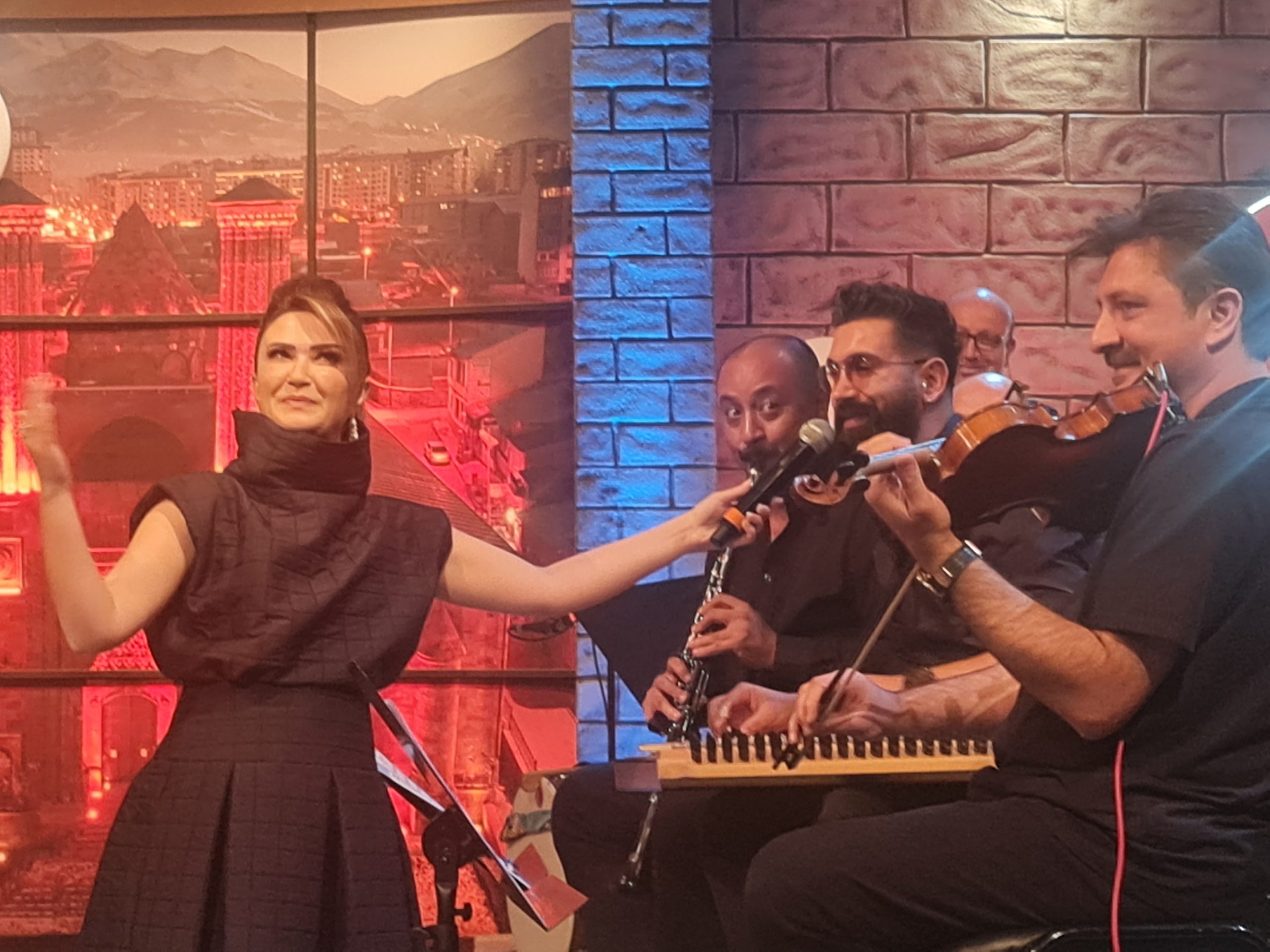 KOCASI ÇALDI EŞİ SÖYLEDİ