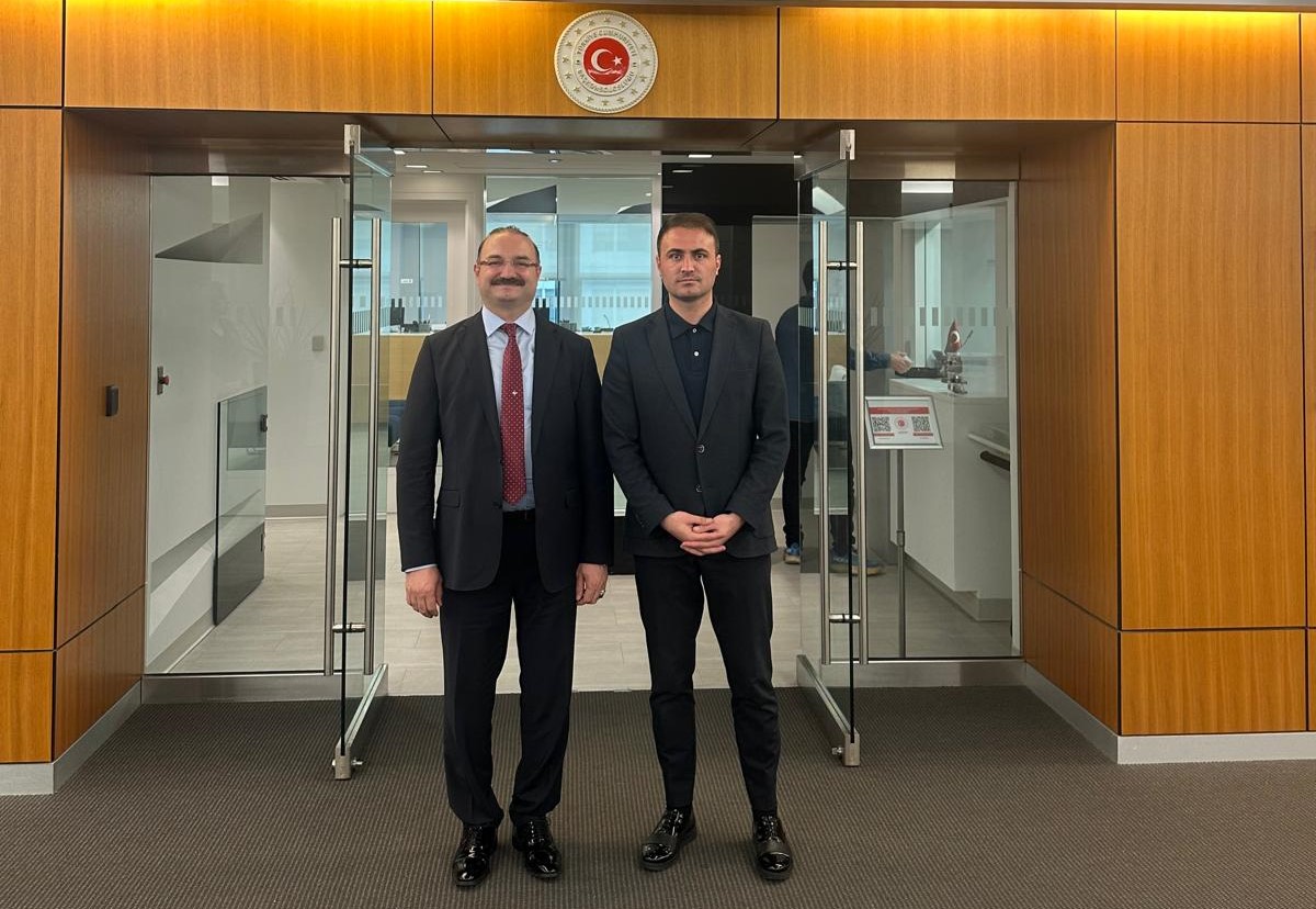REKTÖR HACIMÜFTÜOĞLU’DAN ABD ÇIKARMASI