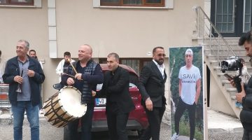 KOTAN’IN TOYUNDA SAVAŞ HOCA BAŞ TACI