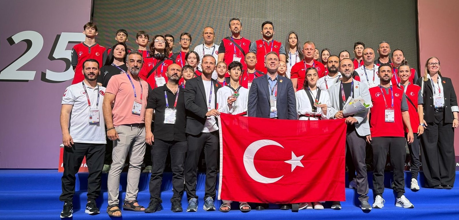 TEKMELERİYLE DÜNYAYI FETHETTİLER!