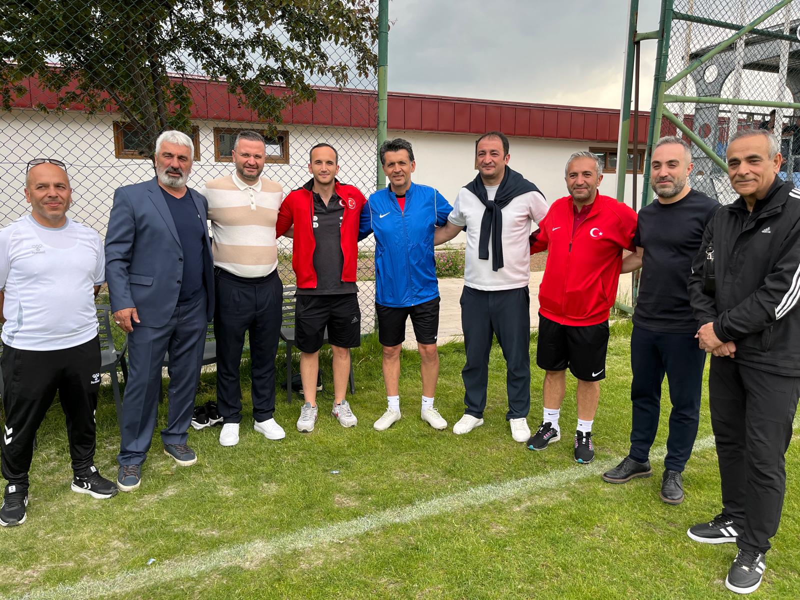 ERZURUM’UN FUTBOL KURMAYLARINDAN ÇIKARMA!