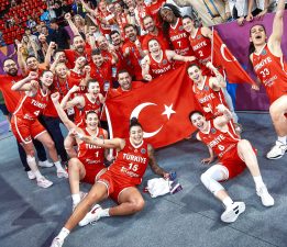 ALKIŞLAR POTANIN PERİLERİNE GELSİN!
