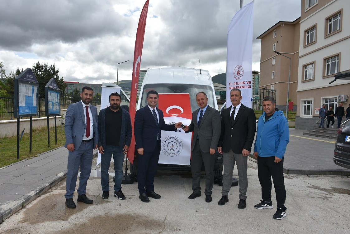 ERZURUM GENÇLİK SPOR KENDİ KANATLARIYLA UÇACAK