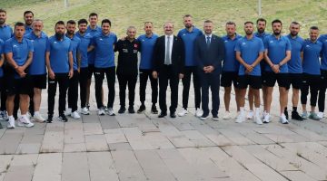REKTÖR HACIMÜFTÜOĞLU’NDAN EN KARİYERLİ SÖYLESİ