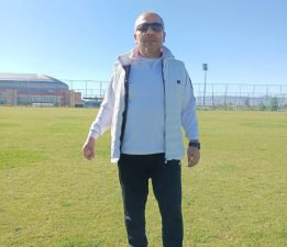 ANTRENÖR SPORUN YOL GÖSTERİCİSİDİR