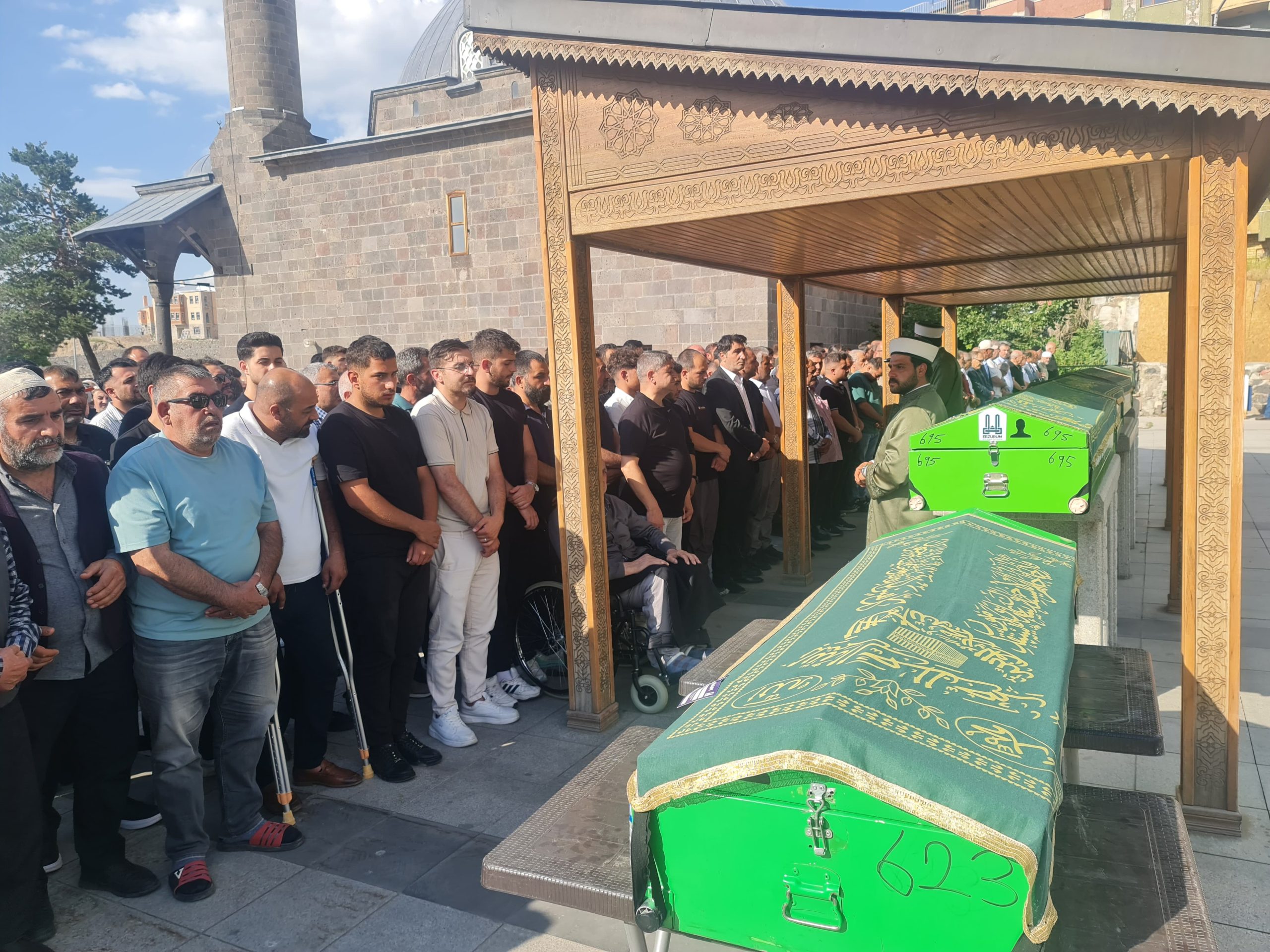 BİR MUSALLA BEŞ CENAZE!