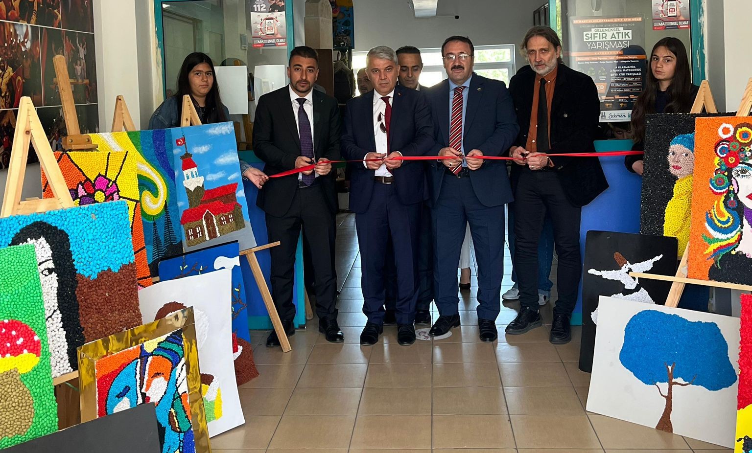 KİM DER Kİ ATIK MADDEDEN YAPILMIŞ!