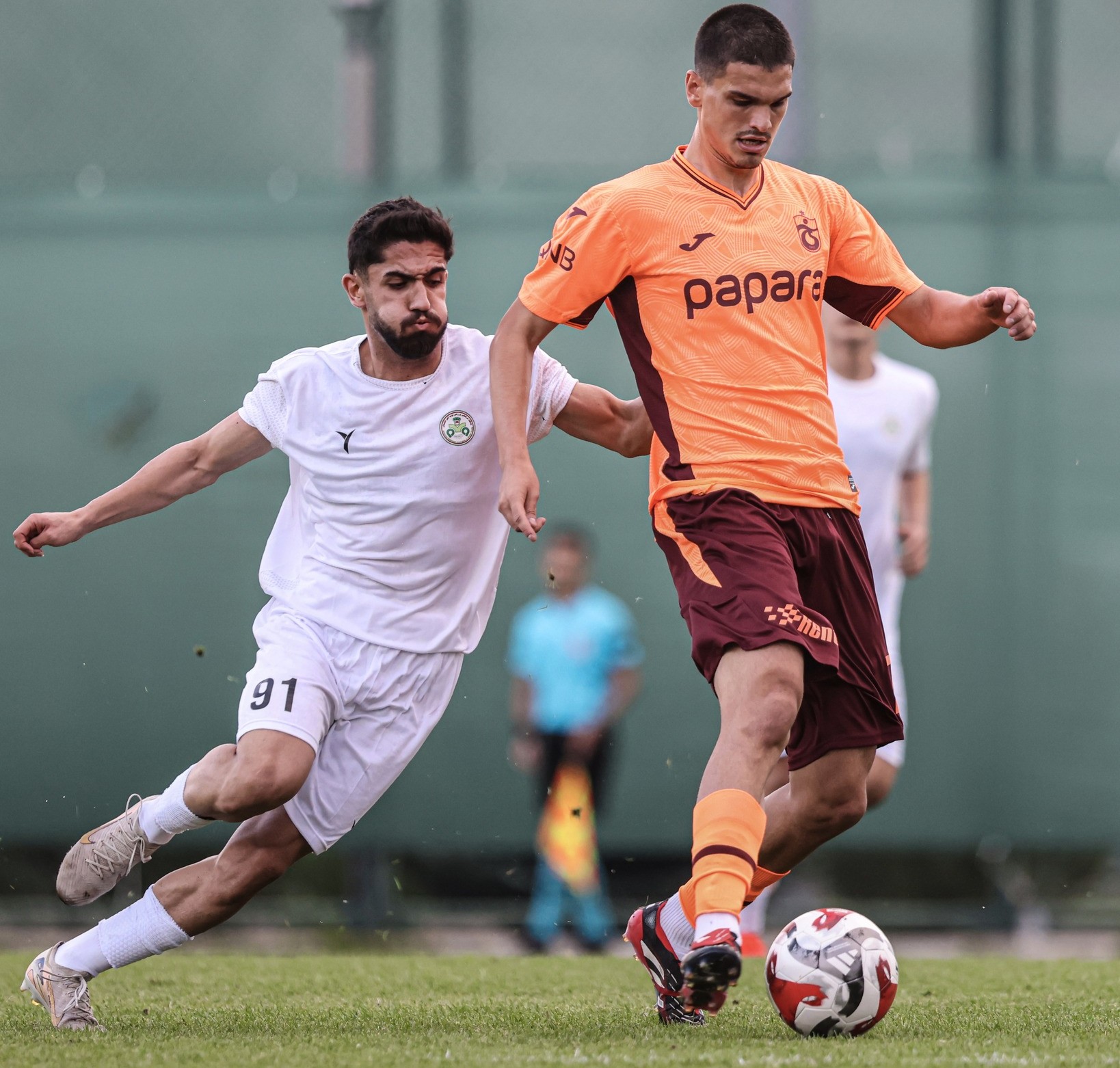 FIRTINA FARKLI ESTİ