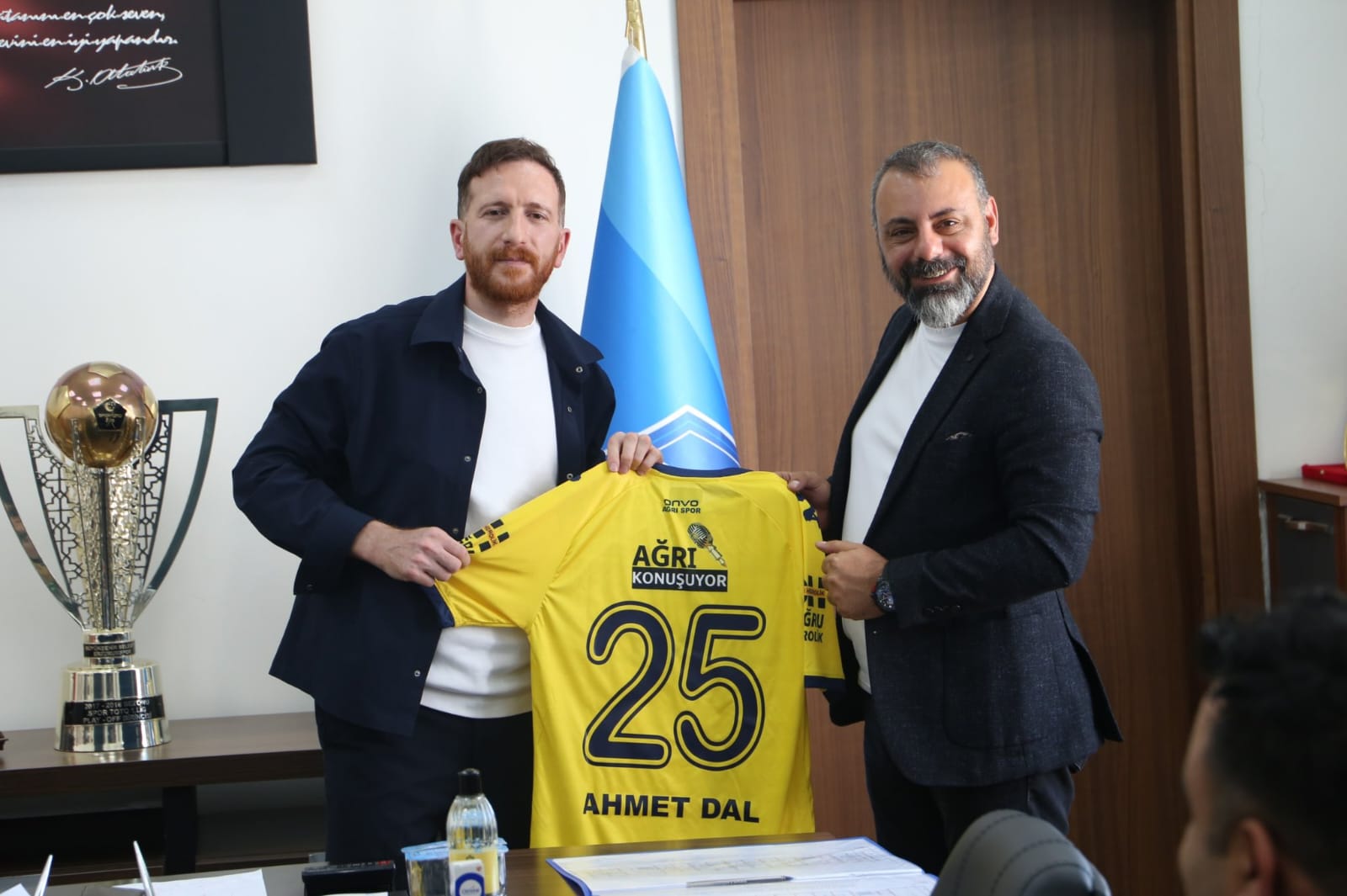 KOMŞUDAN ZİYARET!