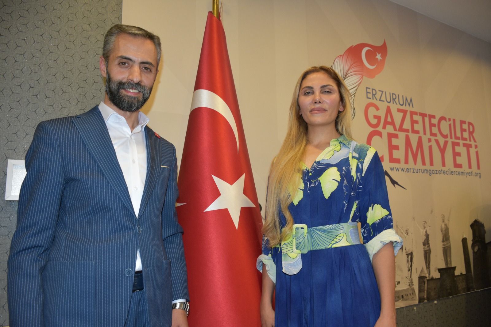 BUGÜN EGC’DE GÖNÜLLERE PINAR AKTI