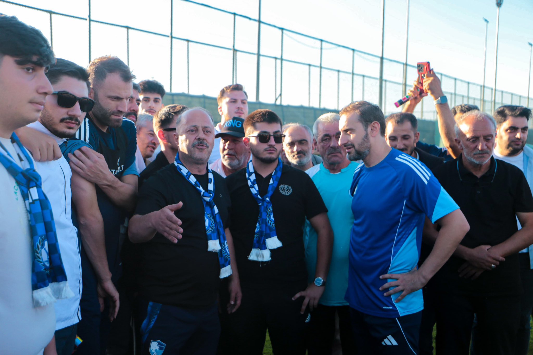 DADAŞLAR GRUBU ZAFER MEŞALESİ YAKTI