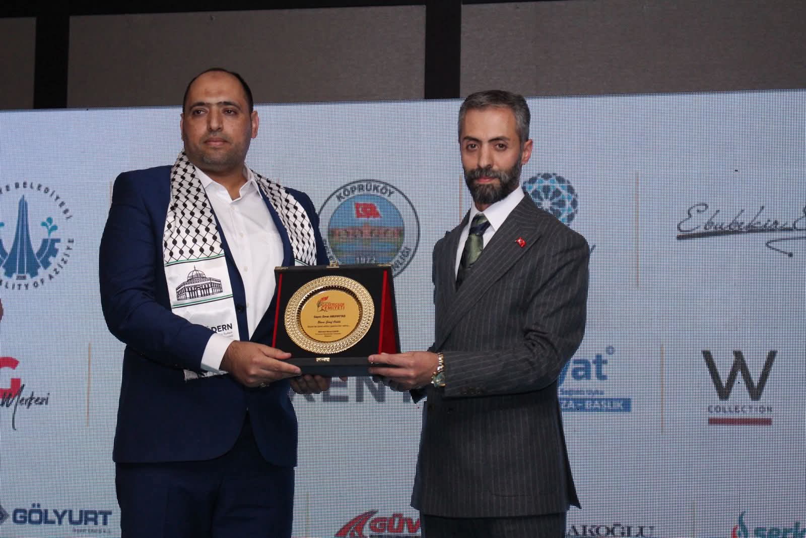 ÖDÜLLERİN EN GÜZELİNE LAYIKSINIZ!