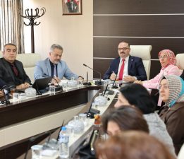 ATAÜNİ’DE 2025-2026 AKADEMİK YILI BİRİM DEĞERLENDİRME ZİRVESİ