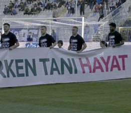 DADAŞ KETEM’İN “ERKEN TANI HAYAT KURTARIR” PANKARTI İLE MAÇA ÇIKTI