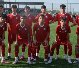 U15’LİK DADAŞLAR ZİRVEYİ ZORLUYOR