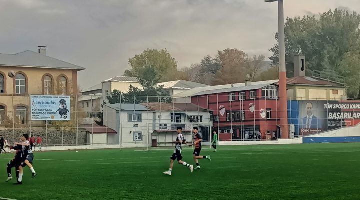 ERZURUM’DA İNADINA FUTBOL!
