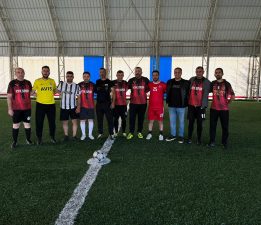 HINISLILAR SAHADA BULUŞTU