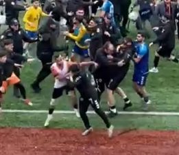 TÜRKİYE BU MAÇI KONUŞUYOR: KIRMIZI MAÇ TAM 24 KIRMIZI KART ÇIKTI