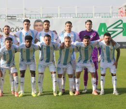 ÇİFT BAŞLI KARTAL BOĞAYI GAGALAYACAK