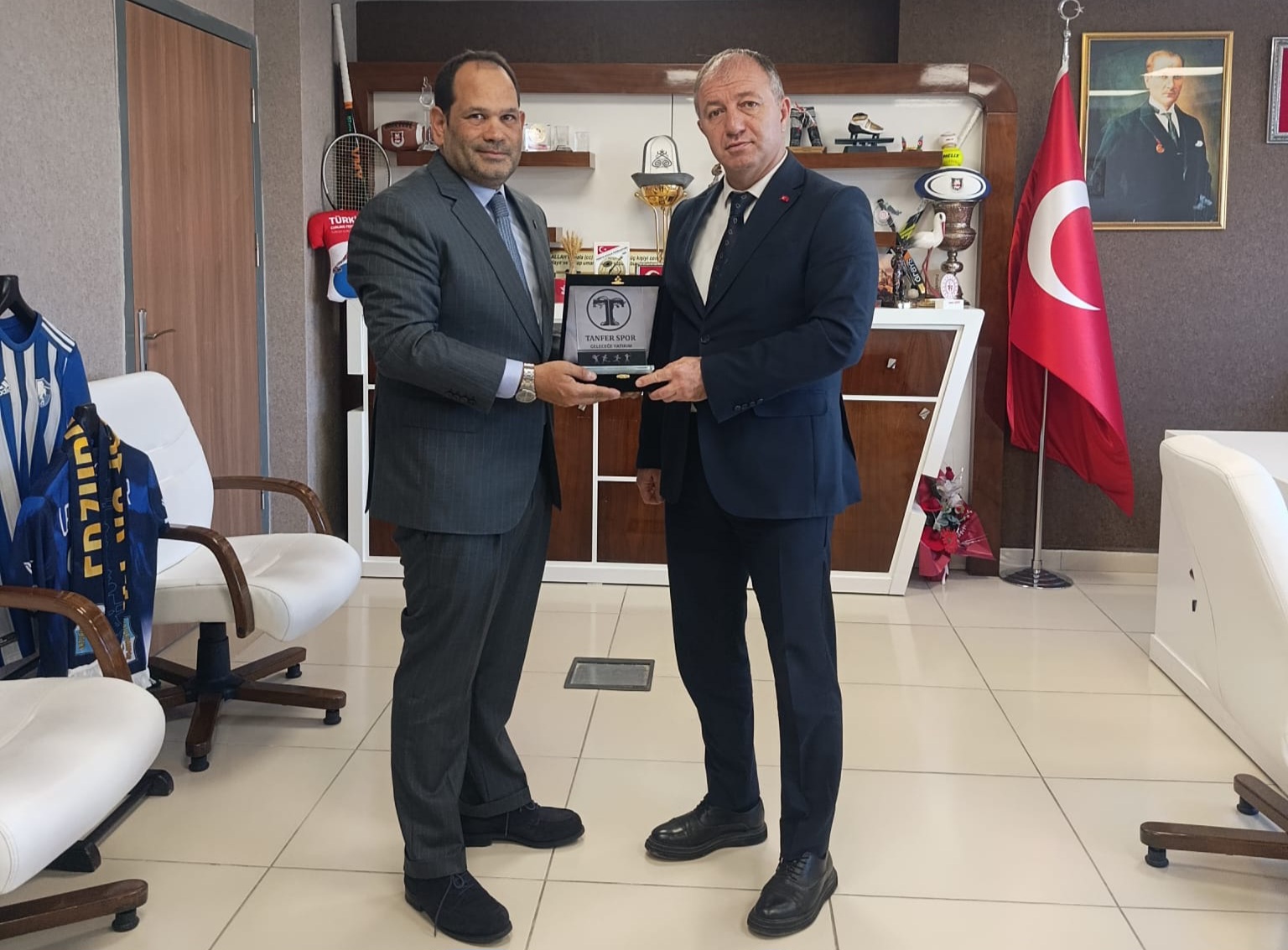 TANFER İLE BOKS İSTİŞARESİ