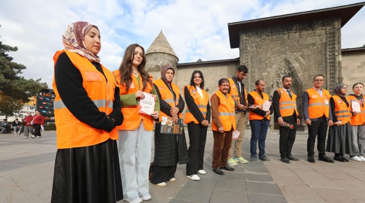 LÖSEV’İN GÖNÜLLÜ TİMİ İŞ BAŞINDA
