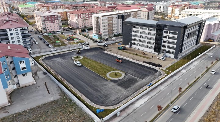 ESKİ YENİ HİZMET YUVASINDA!