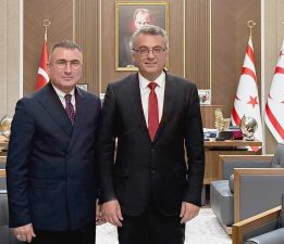 EREN’DEN CUMHURBAŞKANI ERHÜRMAN’A ‘HAYIRLI OLSUN’ ZİYARETİ          