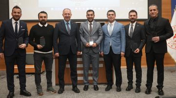 ÇAKMUR TEŞEKKÜR BELGESİ VE PLAKETLE ONURLANDIRDI
