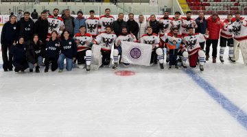 BUZ HOKEYİNDE ZİRVE ATATÜRK ÜNİVERSİTESİ’NİN