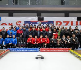 ÜNİLİG CURLİNGDE ERZURUM ŞAMPİYONLUĞU PAYLAŞTI  KADINLARDA ETÜ, ERKEKLERDE ATAÜNİ ŞAMPİYON