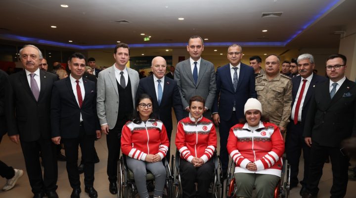 BAŞKAN SEKMEN: ÖZEL GEREKSİNİMLİ BİREYLER BAŞIMIZIN TACIDIR