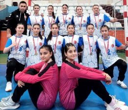 HENTBOL CUMHURİYETİ OLTU