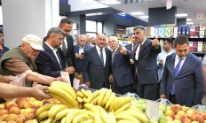 SEKMEN VE EKİBİNİN HALK PAZARI PROJESİ TÜRKİYE GÜNDEMİNDE