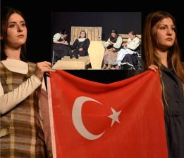 TİYATRO YARIŞMASINDA İPİ DEMİR ATEŞİ GÖĞÜSLEDİ