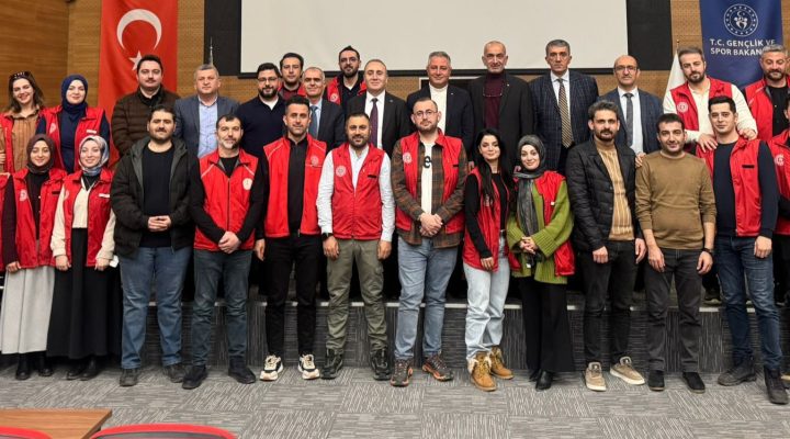 GENÇLİK MERKEZLERİ YENİ YOL HARİTASINI BELİRLEDİ