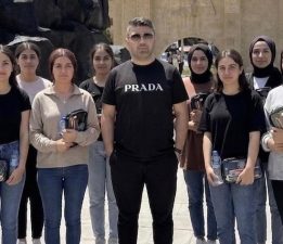 KAYA DEPREMZEDE ÖĞRENCİLERİN HEYECANINA ORTAK OLDU