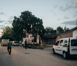 BOMBA PANİĞİ: HURDALIKTA ESKİ RUS YAPIMI MÜHİMMAT BULUNDU