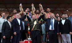 TAŞ GİBİ BAŞPEHLİVAN