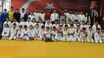 MADALYALARI ‘TOKAT’LAYIP DÖNECEKLER